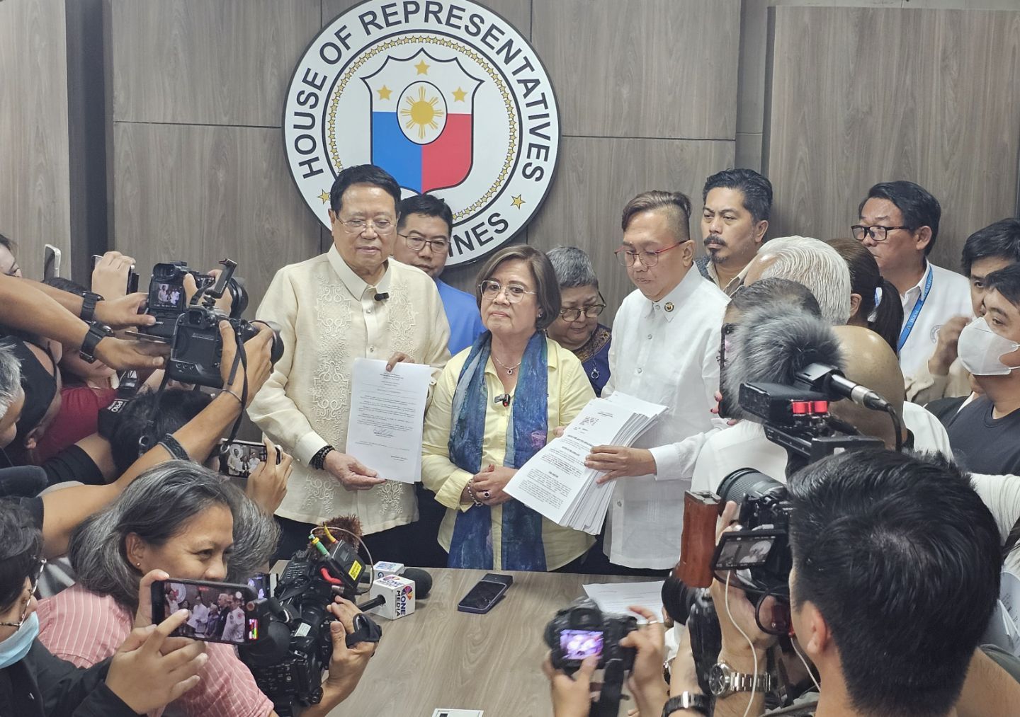 Pagpapatalsik kay VP Sara Duterte: Paano isasagawa at ano ang epekto?